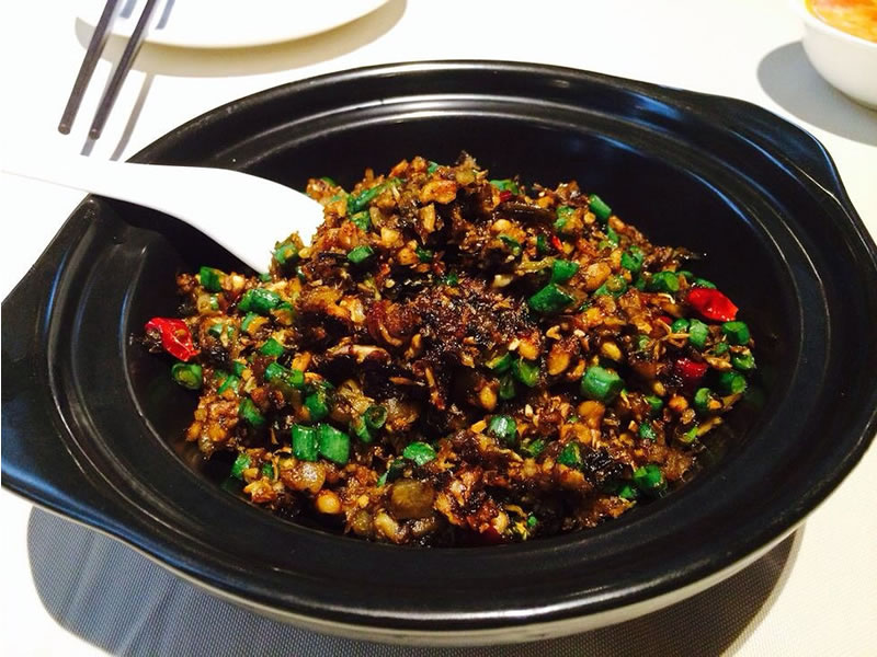 孩子蛀牙是糖果吃多了吗？