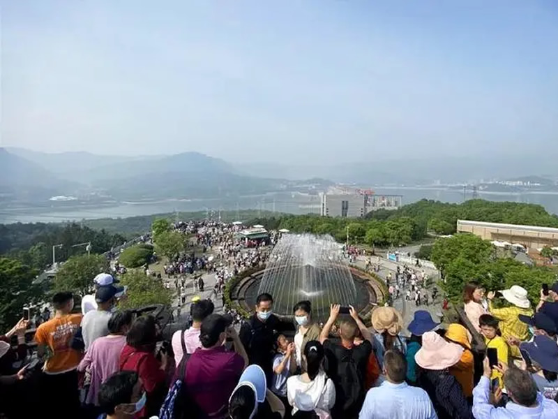 早上光脚下床易腹泻 盘点早起8大坏习惯